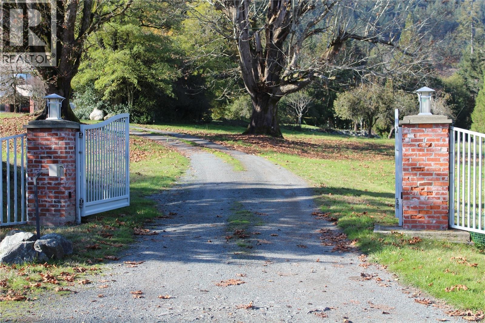 












7028 Westholme Rd

,
Westholme,




British Columbia
V9L6B4

