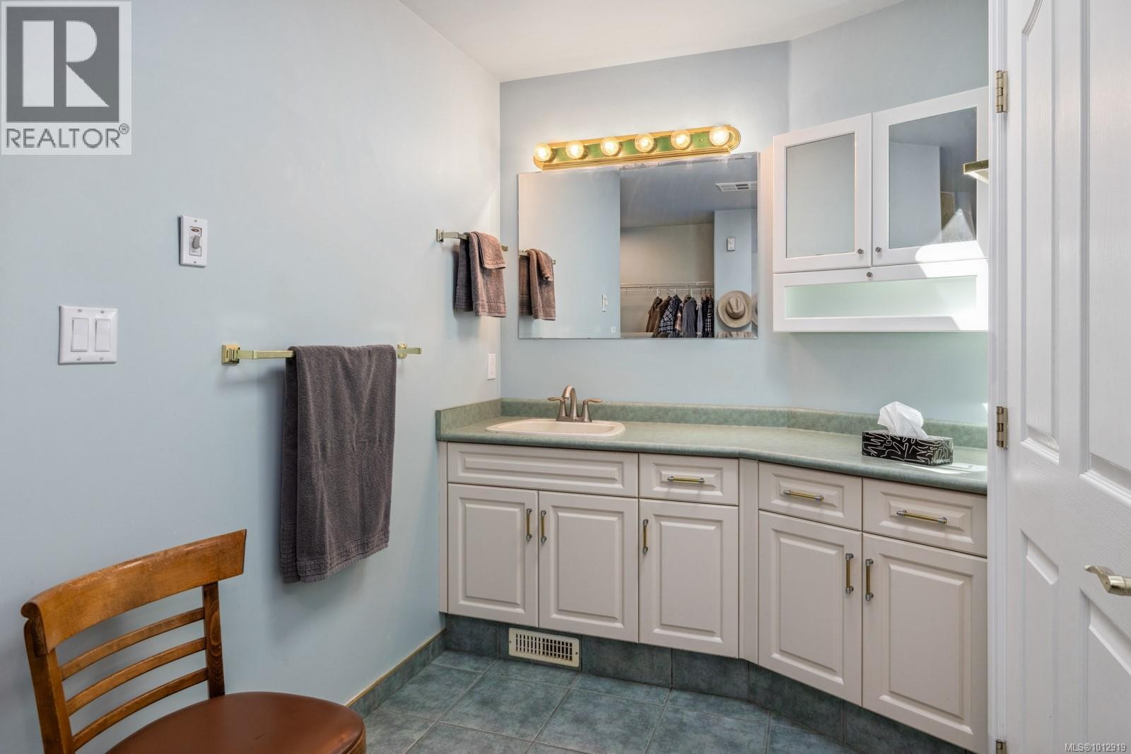 












7028 Westholme Rd

,
Westholme,




British Columbia
V9L6B4

