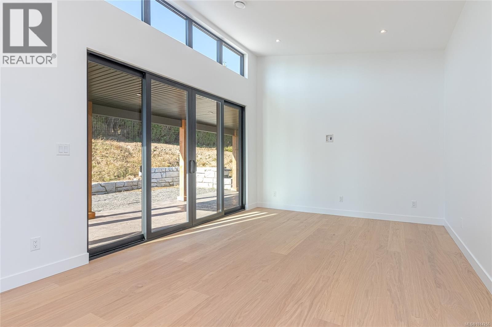 












10928 Grandview Rd

,
Saltair,




British Columbia
V9G1Z7

