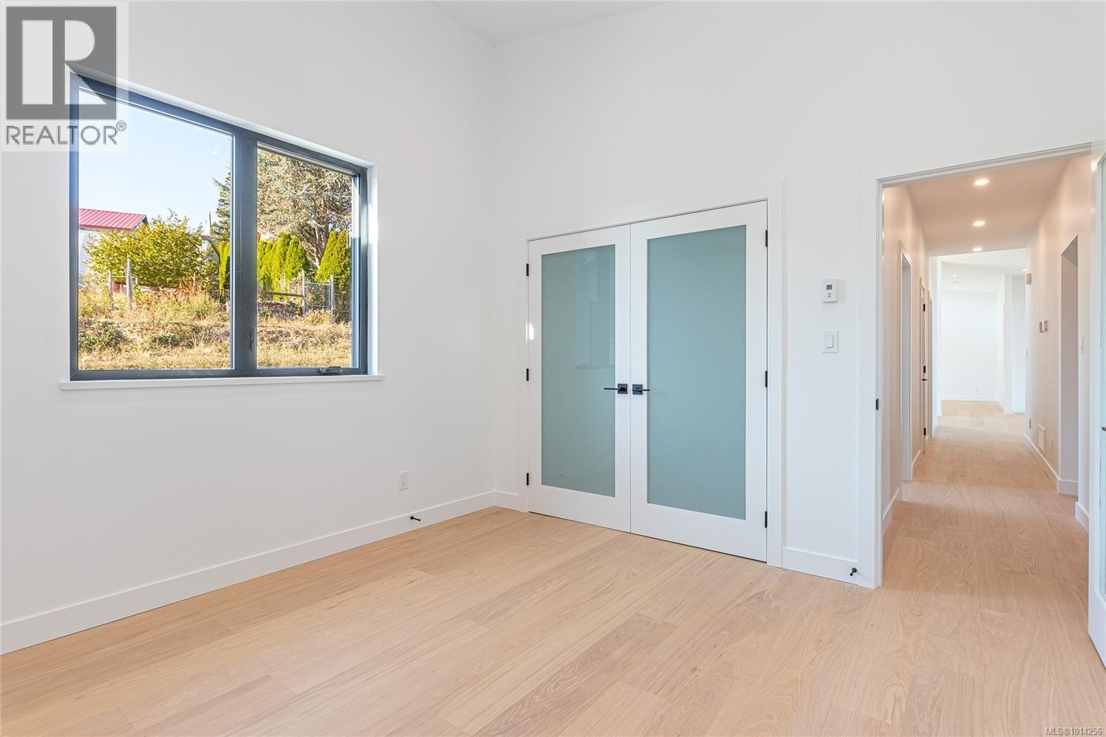 












10928 Grandview Rd

,
Saltair,




British Columbia
V9G1Z7

