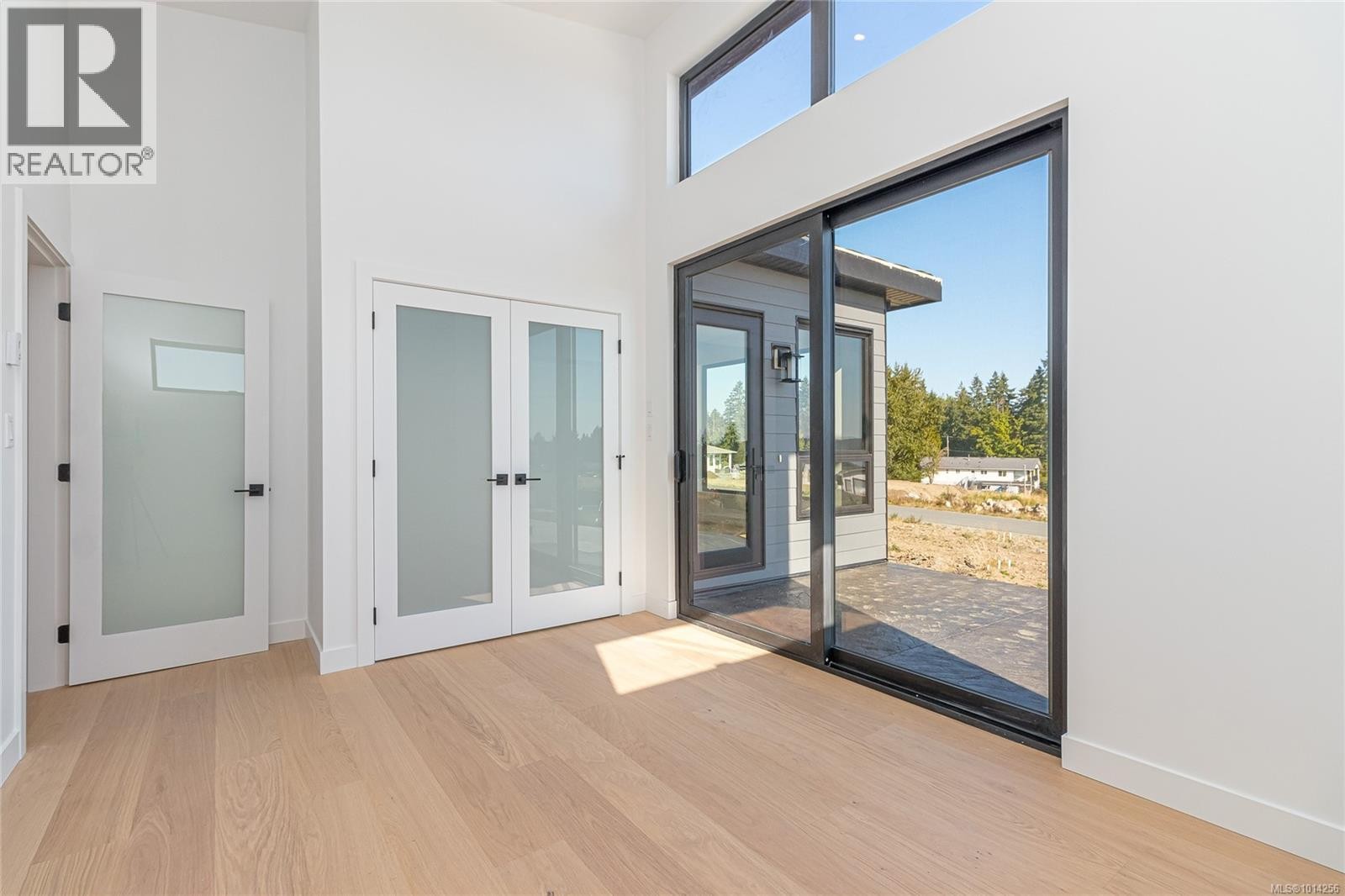 












10928 Grandview Rd

,
Saltair,




British Columbia
V9G1Z7

