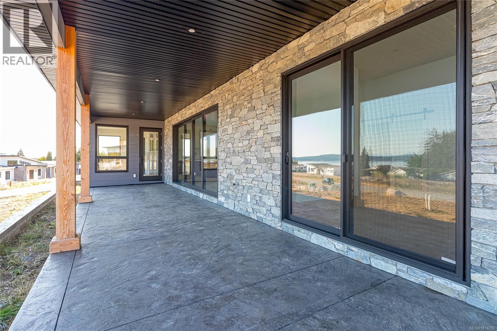 












10928 Grandview Rd

,
Saltair,




British Columbia
V9G1Z7

