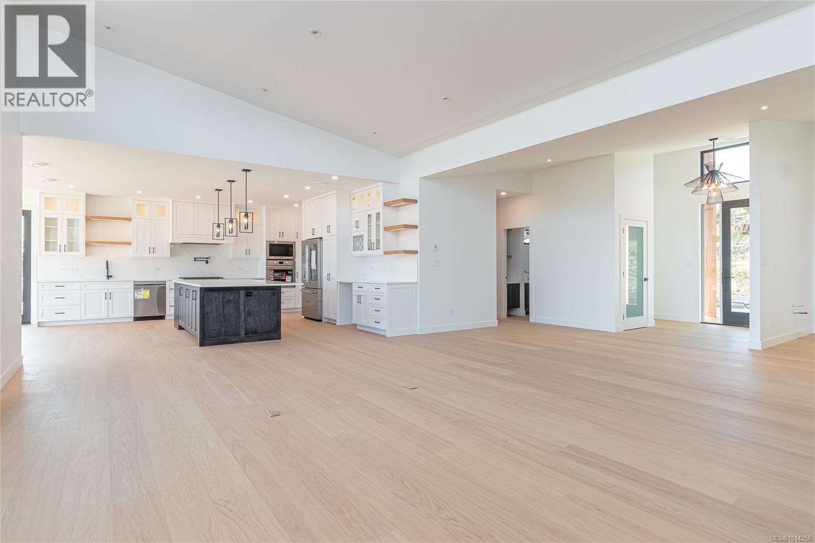 












10928 Grandview Rd

,
Saltair,




British Columbia
V9G1Z7

