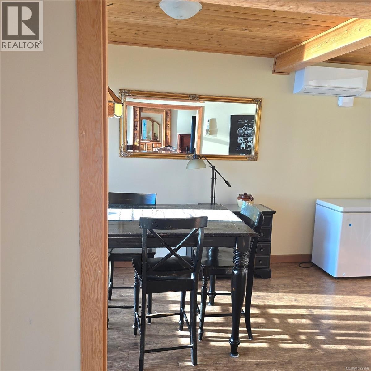 












220 1ST St

,
Sointula,




British Columbia
V0N3E0

