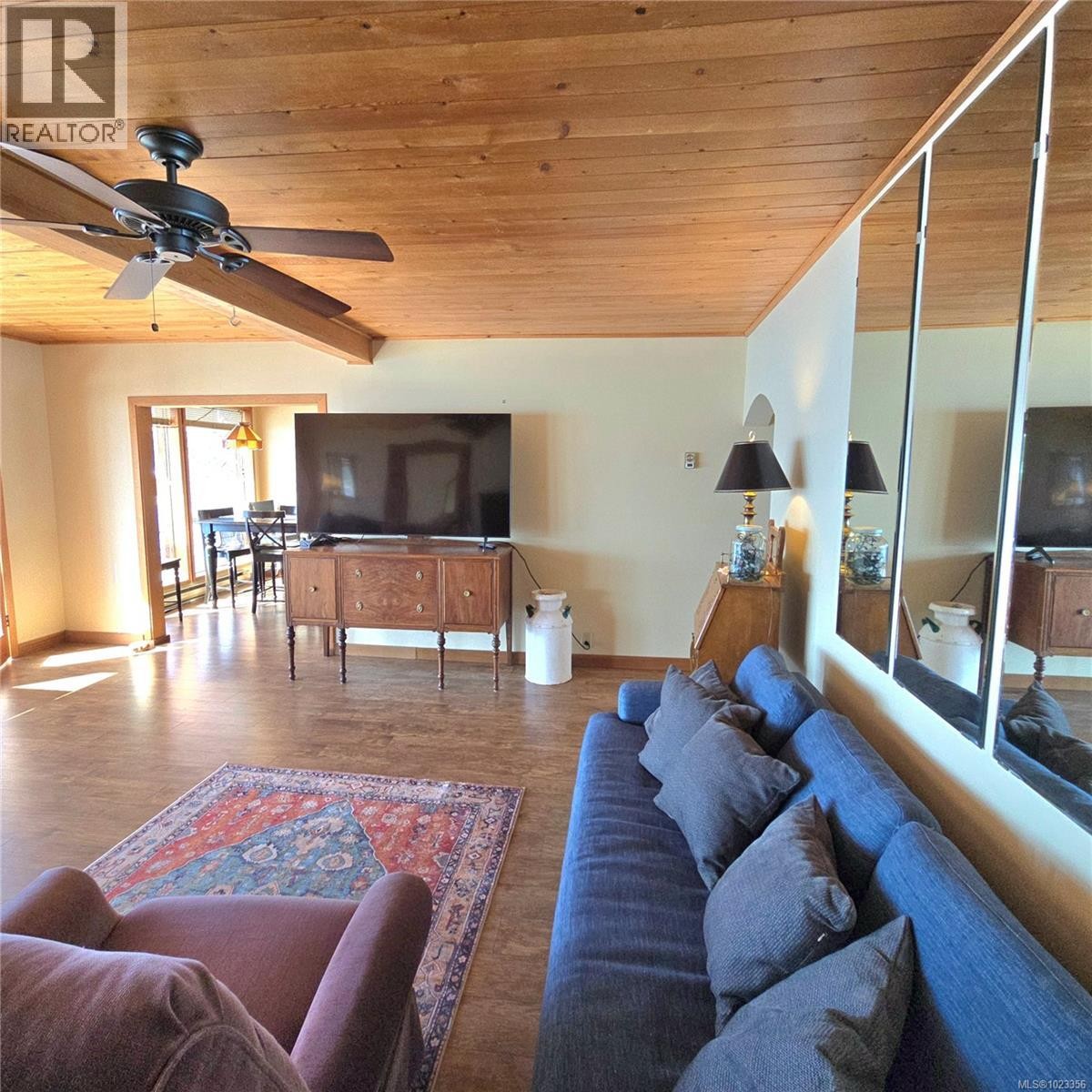 












220 1ST St

,
Sointula,




British Columbia
V0N3E0

