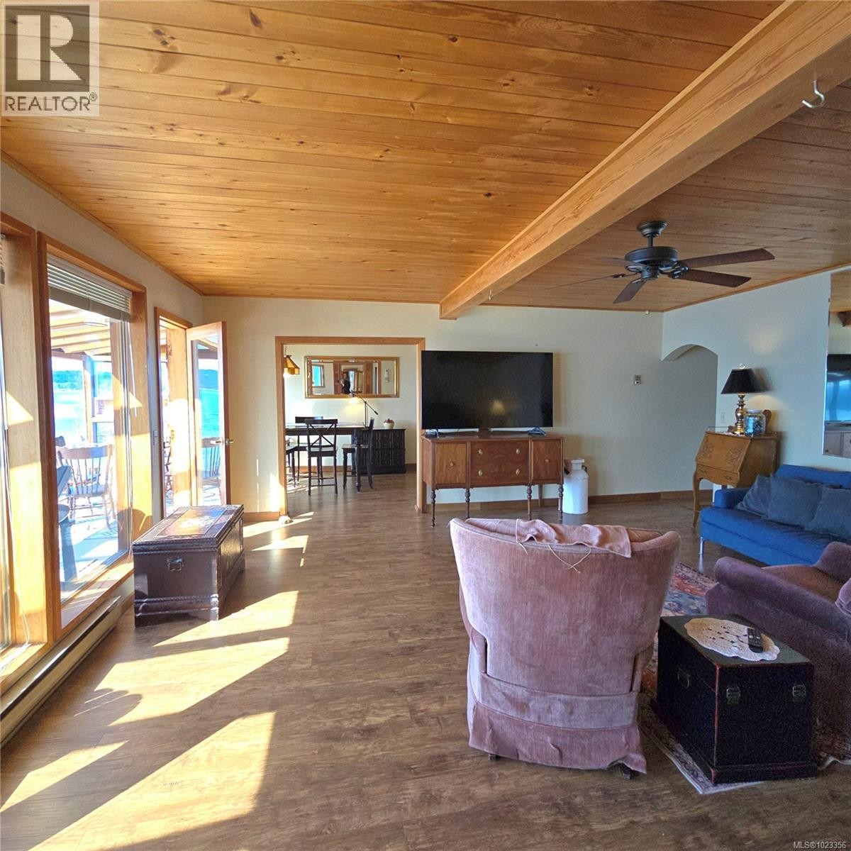 












220 1ST St

,
Sointula,




British Columbia
V0N3E0

