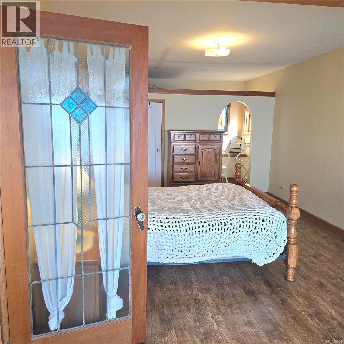 












220 1ST St

,
Sointula,




British Columbia
V0N3E0

