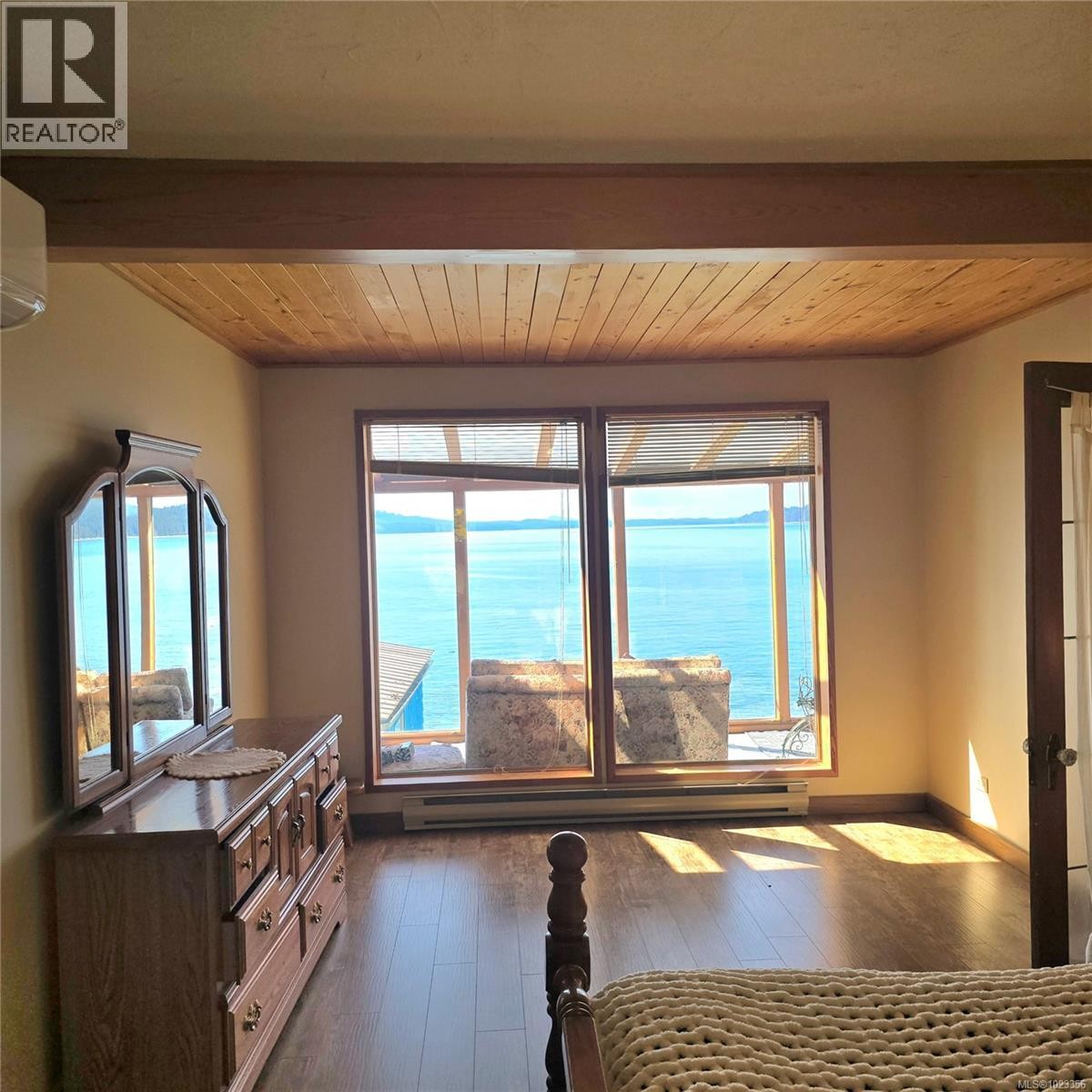 












220 1ST St

,
Sointula,




British Columbia
V0N3E0


