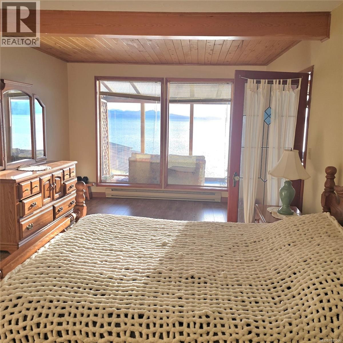 












220 1ST St

,
Sointula,




British Columbia
V0N3E0

