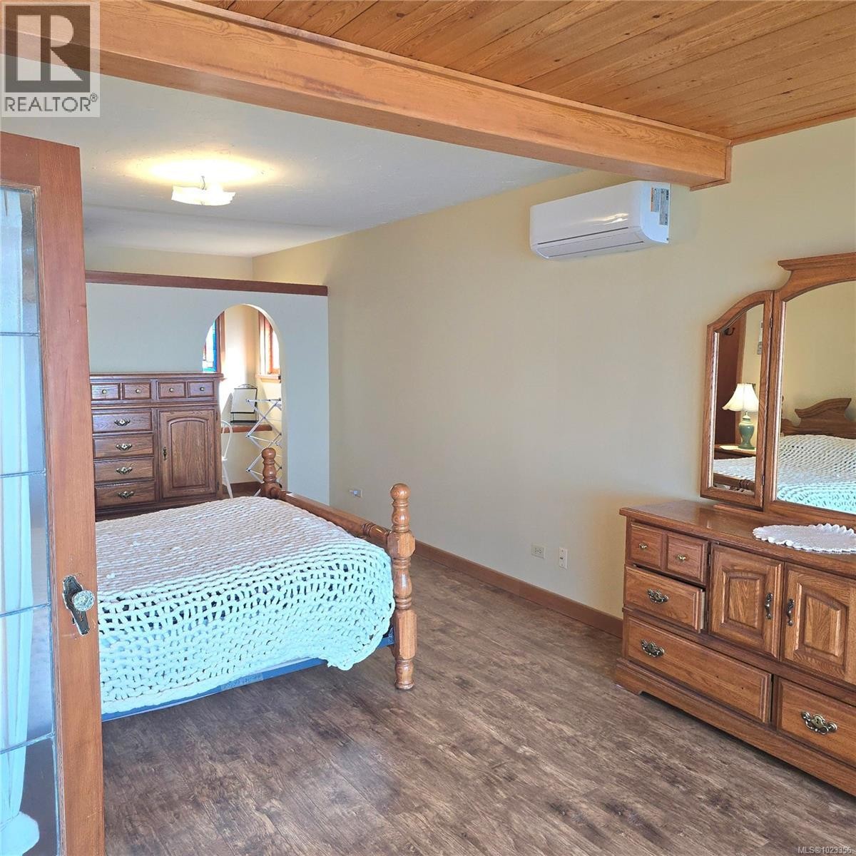 












220 1ST St

,
Sointula,




British Columbia
V0N3E0

