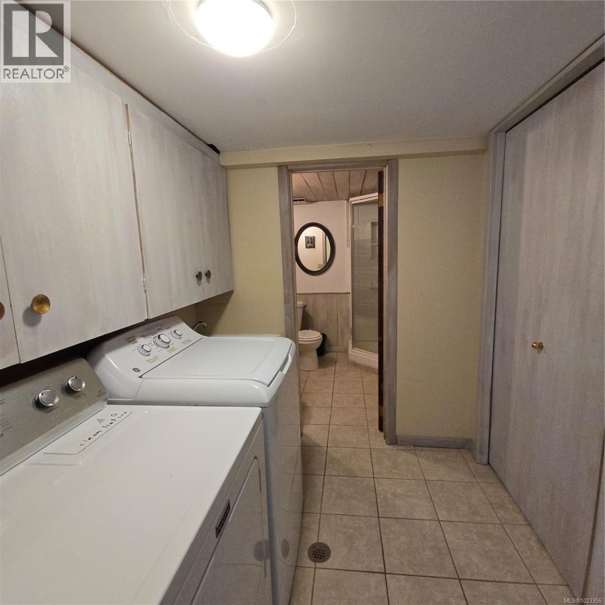 












220 1ST St

,
Sointula,




British Columbia
V0N3E0

