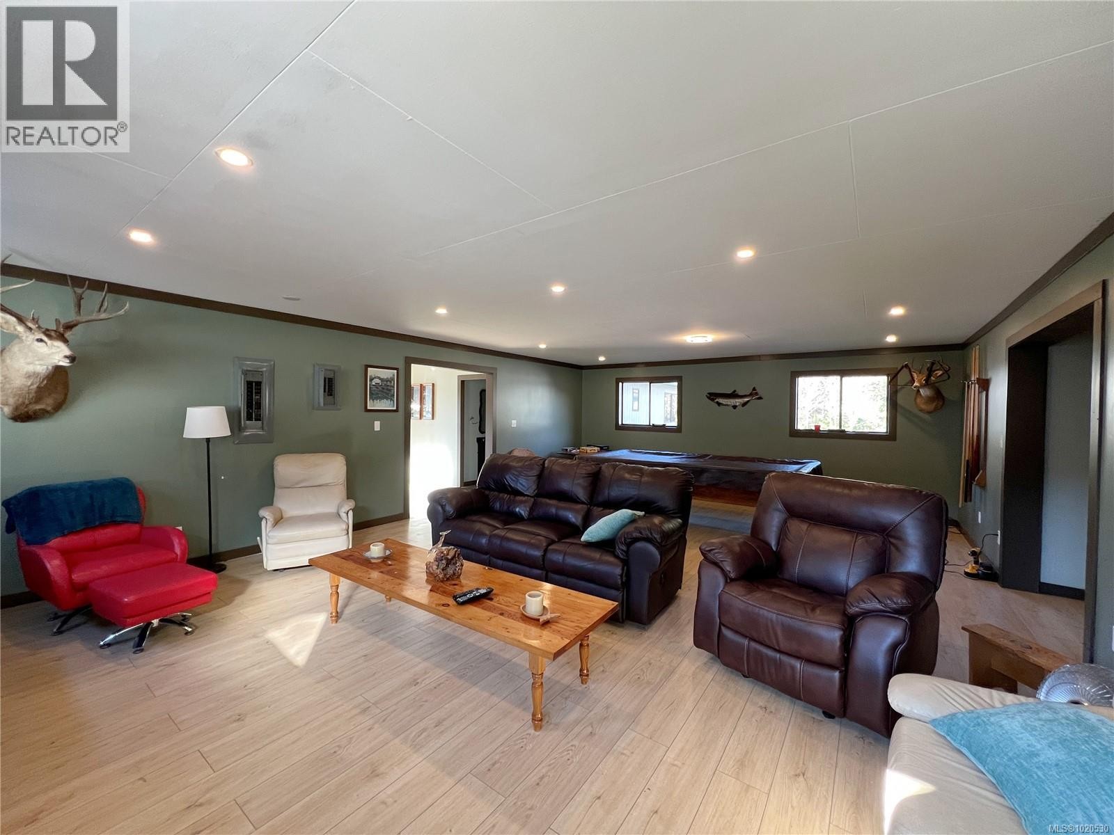 












120 Alpine View Rd

,
Tahsis,




British Columbia
V0P1X0

