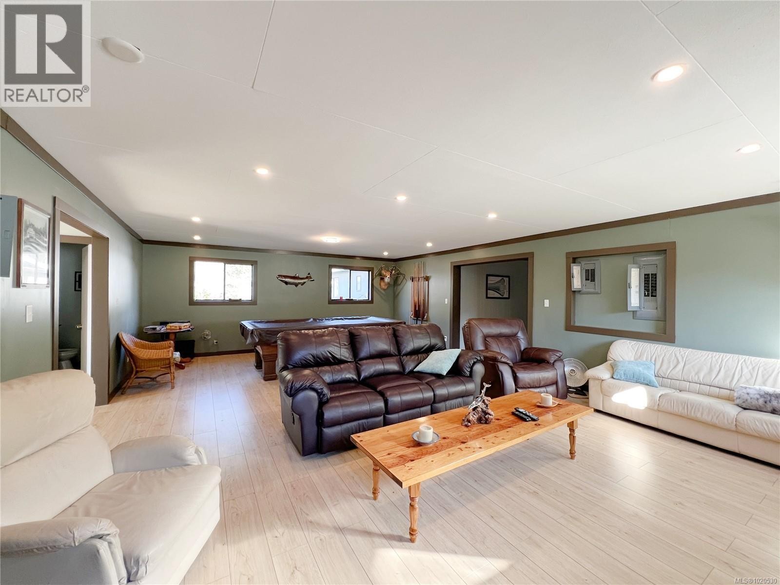 












120 Alpine View Rd

,
Tahsis,




British Columbia
V0P1X0

