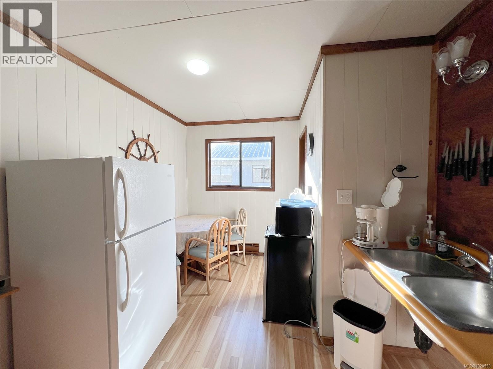 












120 Alpine View Rd

,
Tahsis,




British Columbia
V0P1X0

