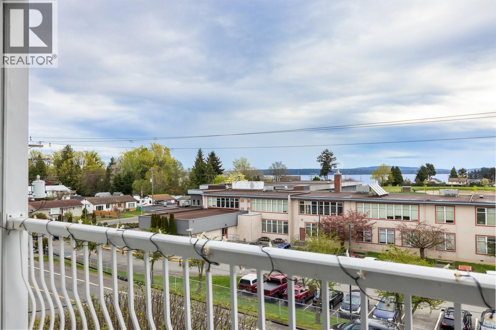 












301 9942 Daniel St

,
Chemainus,




British Columbia
V0R1K1

