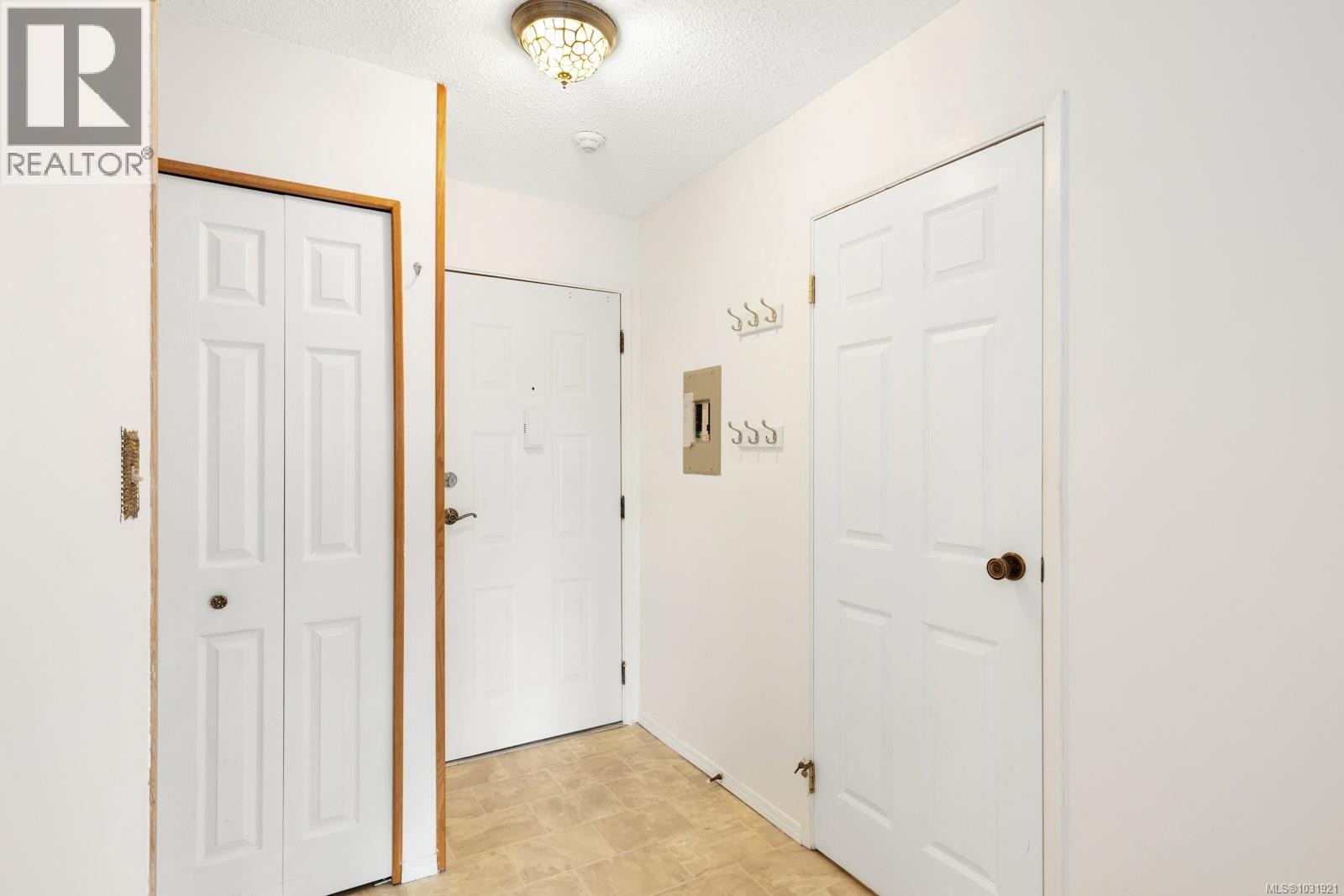 












301 9942 Daniel St

,
Chemainus,




British Columbia
V0R1K1

