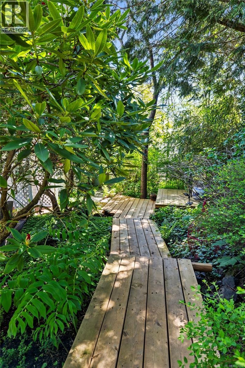 












3653 Glen Oaks Dr

,
Nanaimo,




British Columbia
V9T5L3

