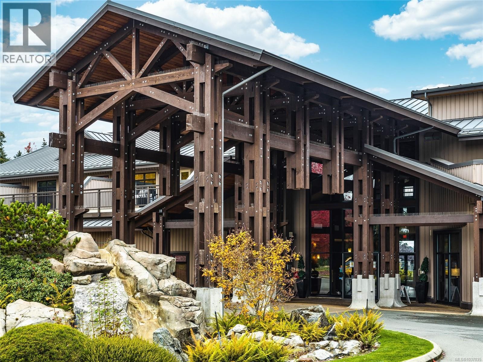 












212 (SA1) 1175 Resort Dr

,
Parksville,




British Columbia
V9P2E3

