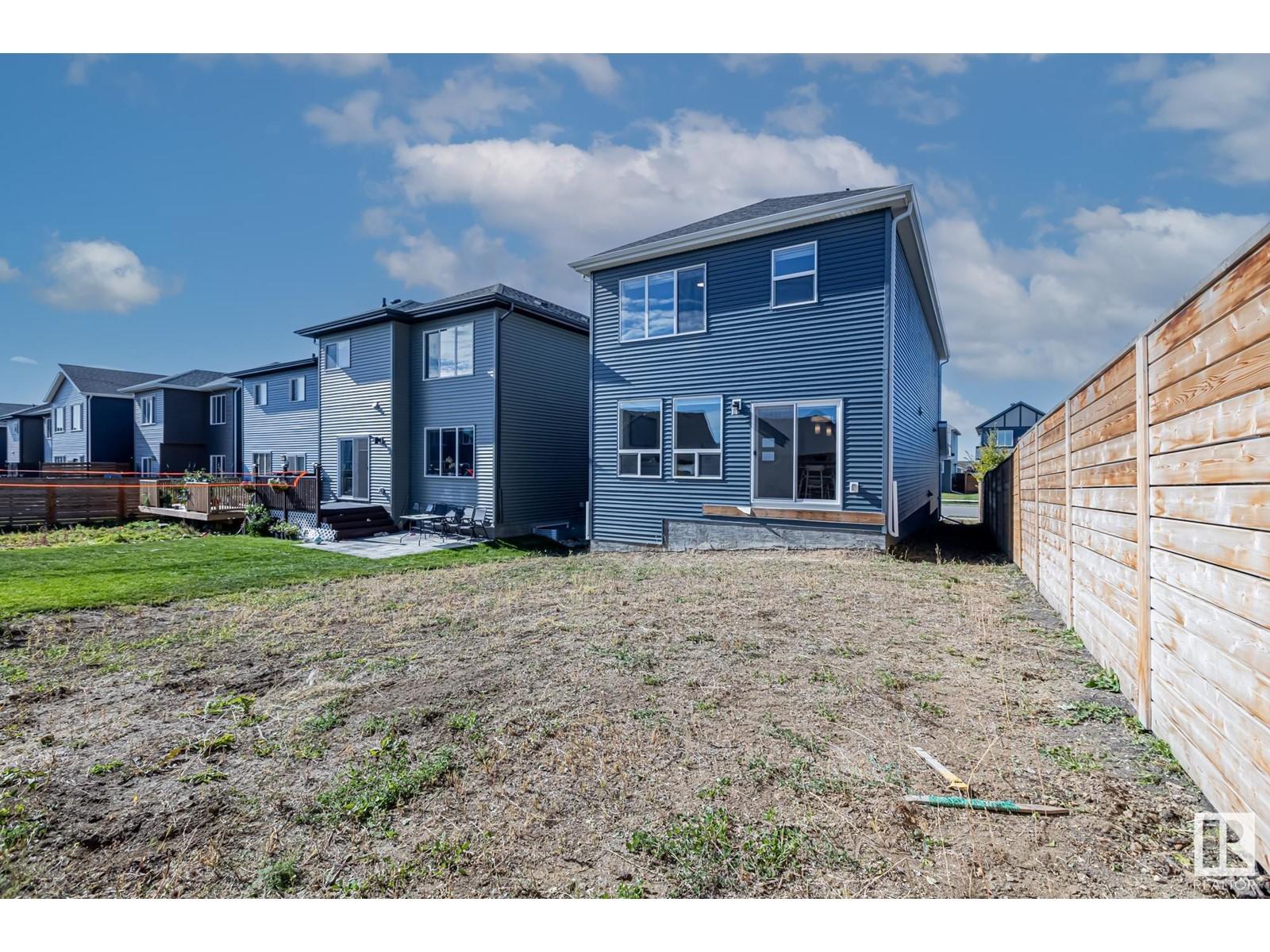 












75 REDSPUR DR

,
St. Albert,




Alberta
T8N7Y8

