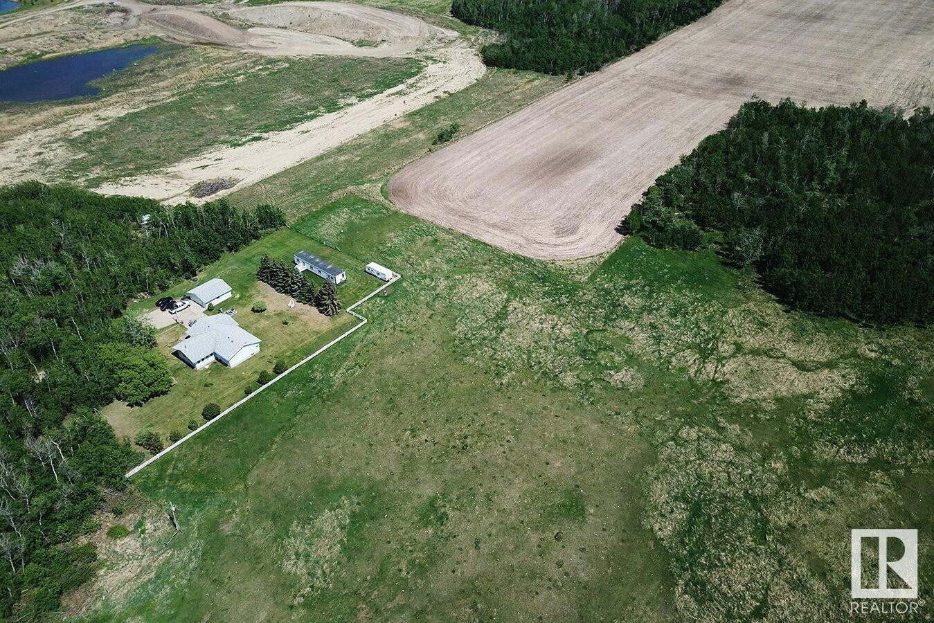 












49279 RR250

,
Rural Leduc County,







Alberta
T4X2T6

