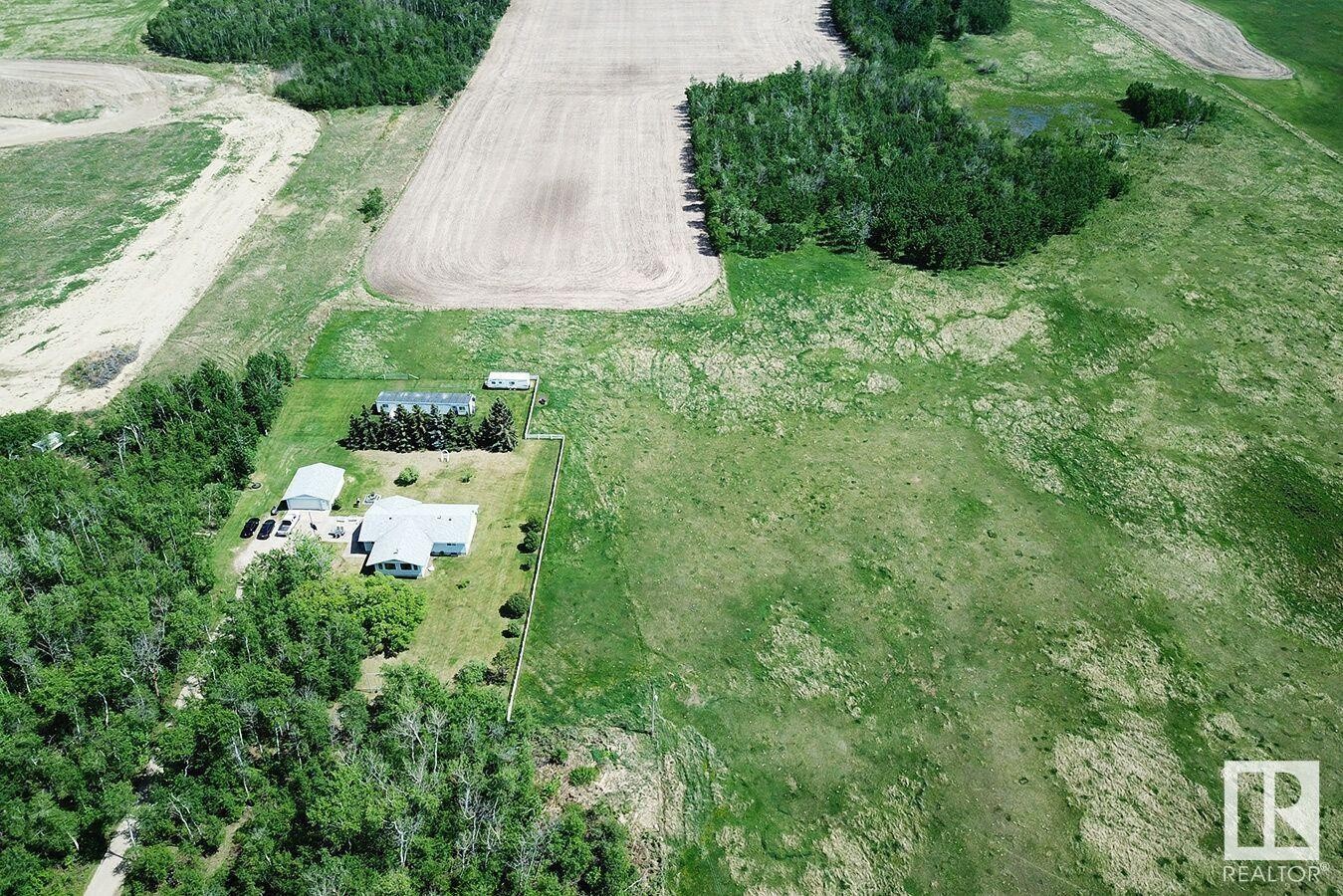 












49279 RR250

,
Rural Leduc County,







Alberta
T4X2T6

