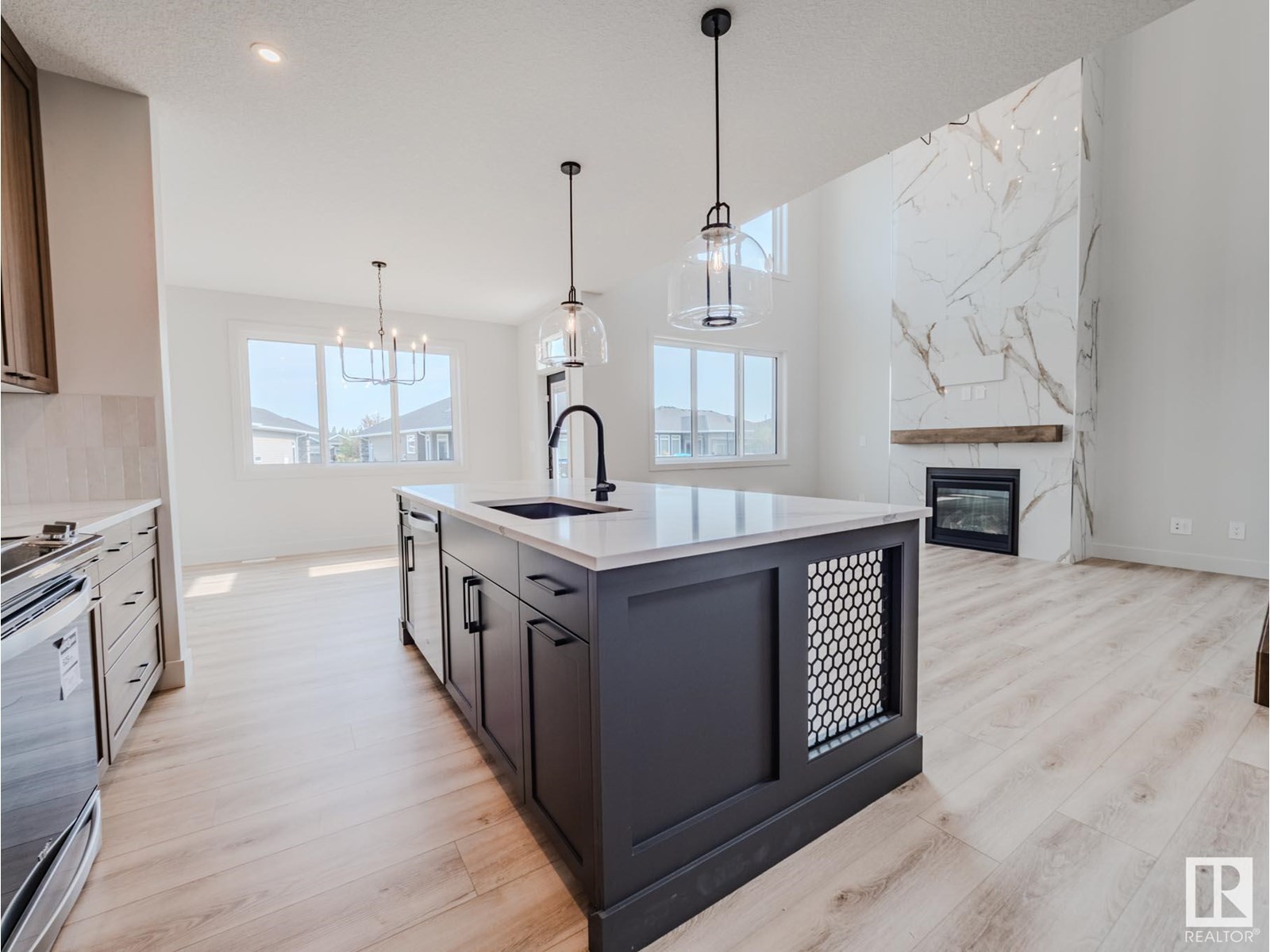 












7 HOLT CV

,
Spruce Grove,




Alberta
T7X2W9

