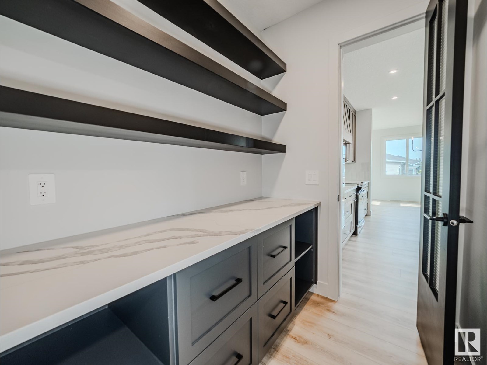 












7 HOLT CV

,
Spruce Grove,




Alberta
T7X2W9

