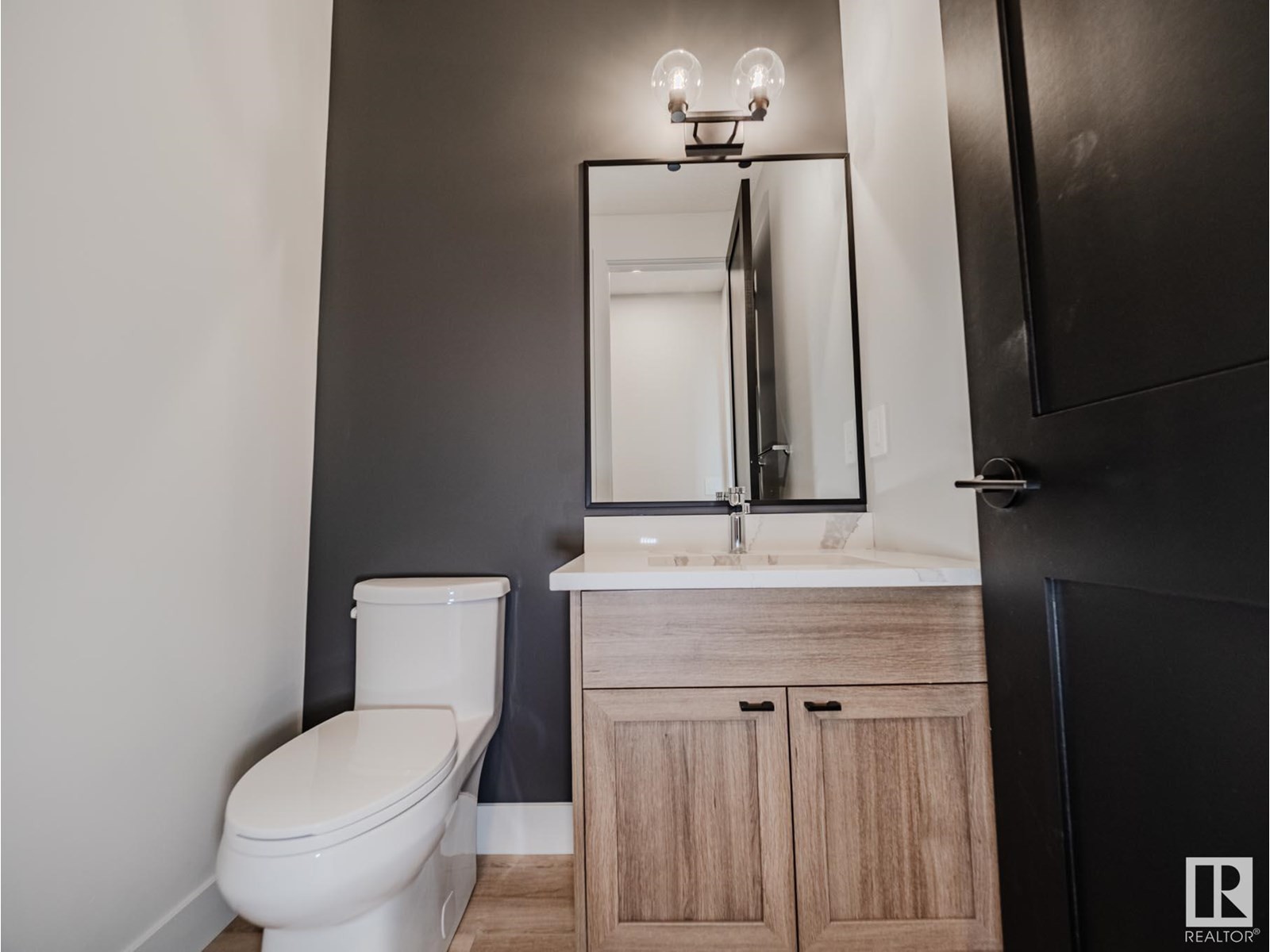 












7 HOLT CV

,
Spruce Grove,




Alberta
T7X2W9

