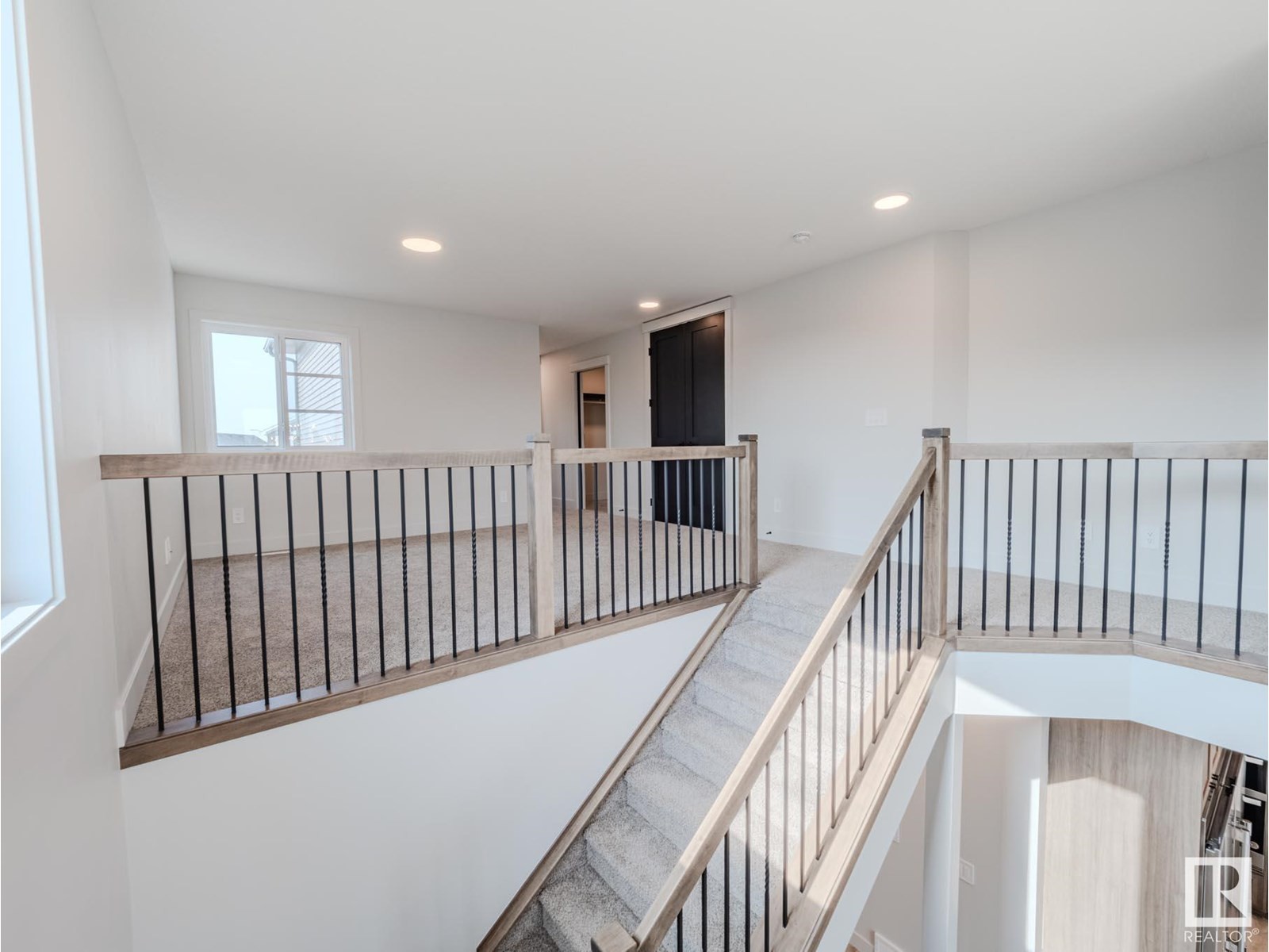 












7 HOLT CV

,
Spruce Grove,




Alberta
T7X2W9

