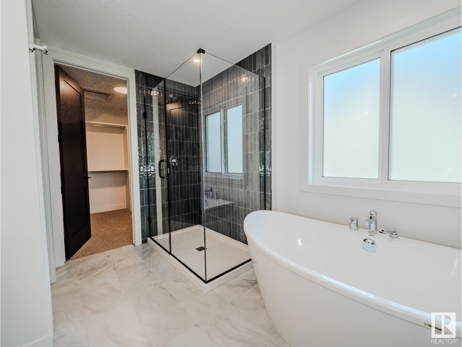 












7 HOLT CV

,
Spruce Grove,




Alberta
T7X2W9

