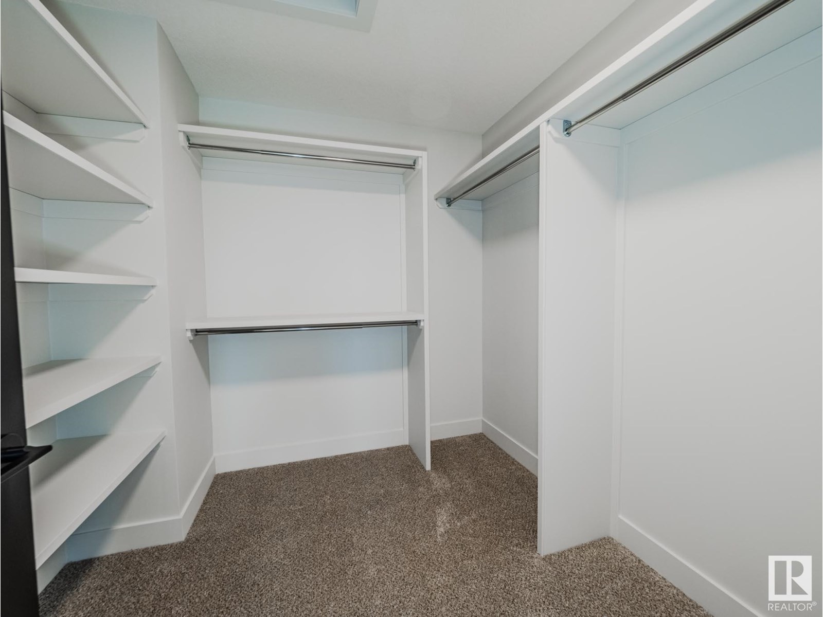 












7 HOLT CV

,
Spruce Grove,




Alberta
T7X2W9

