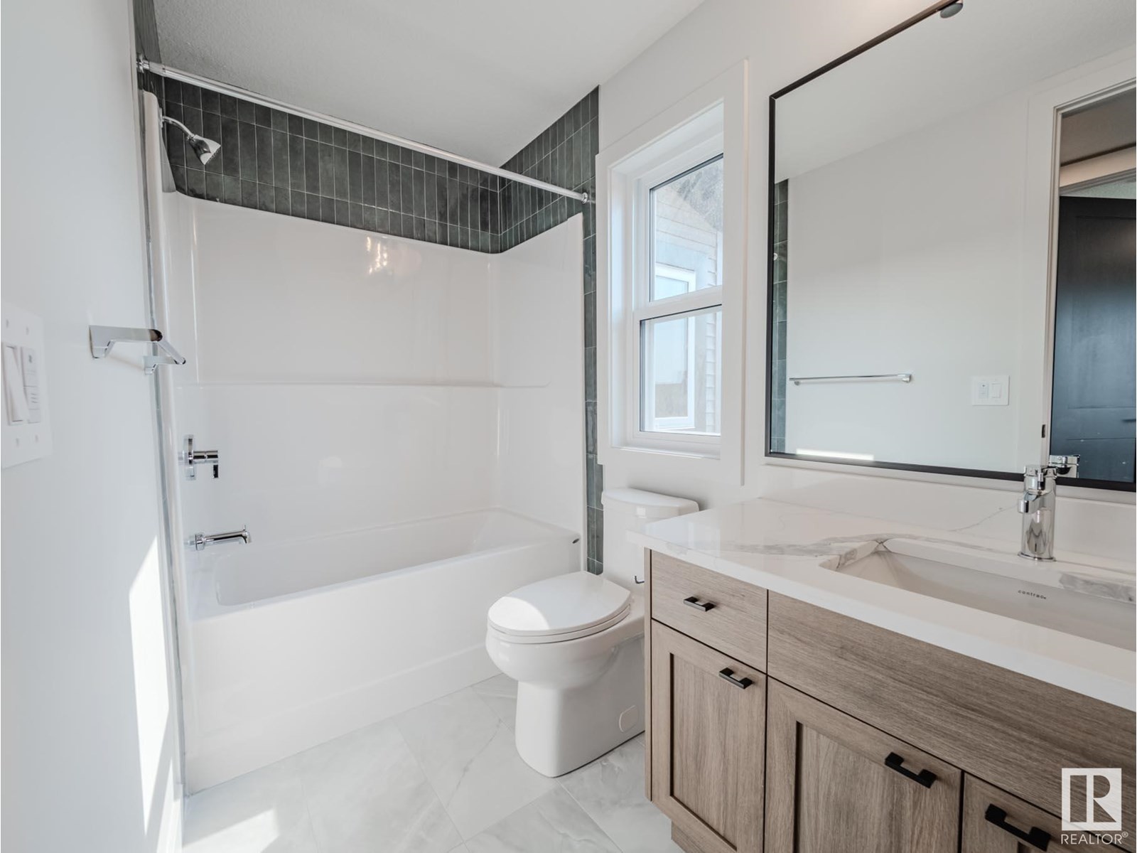 












7 HOLT CV

,
Spruce Grove,




Alberta
T7X2W9

