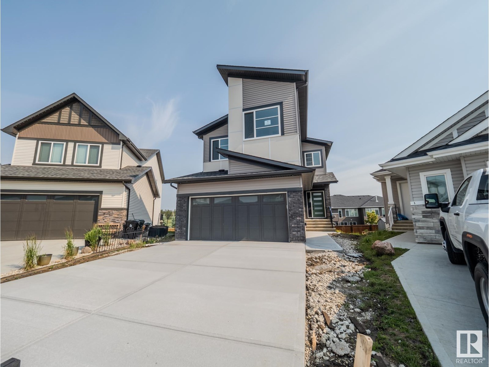 












7 HOLT CV

,
Spruce Grove,




Alberta
T7X2W9

