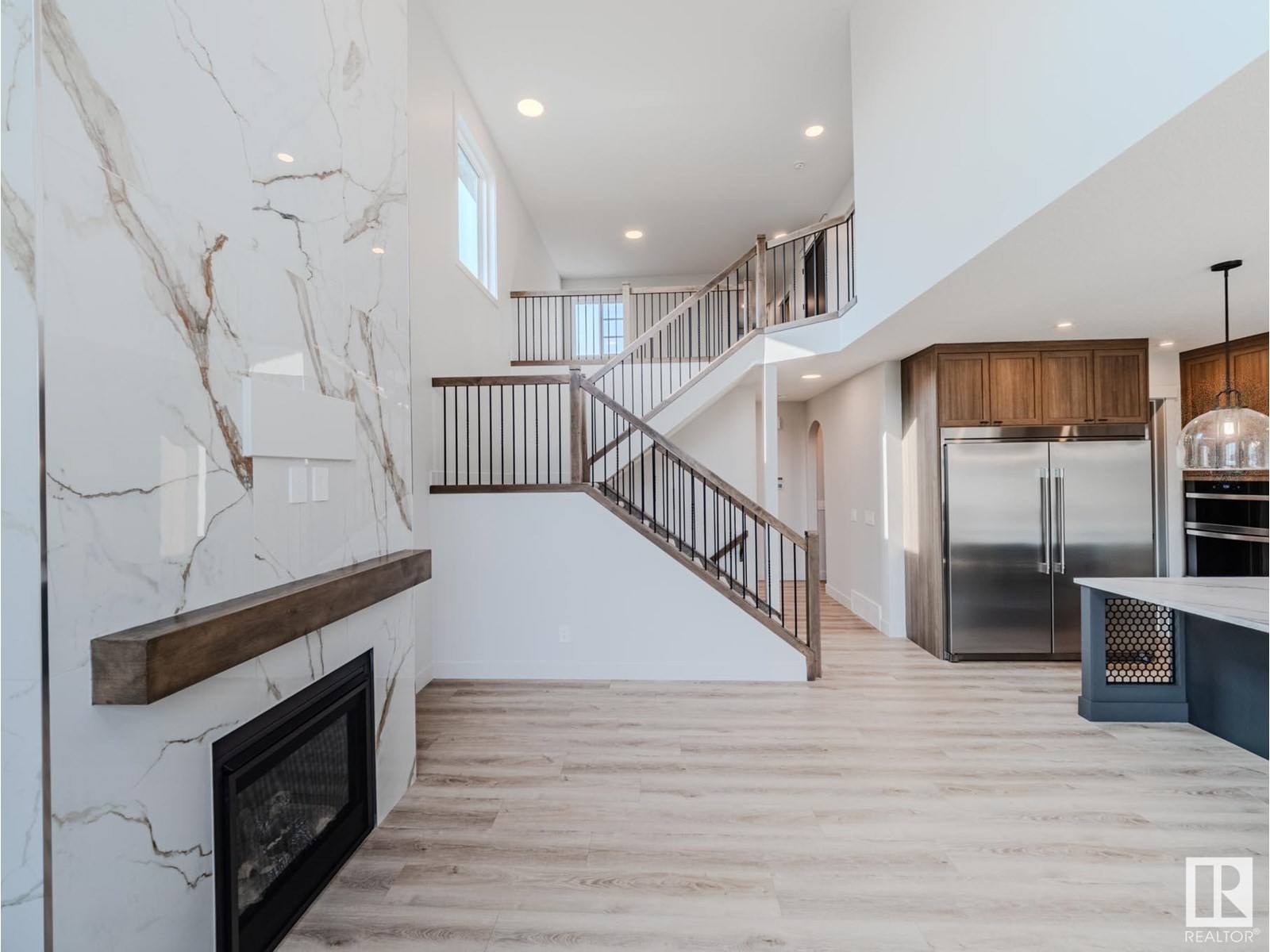 












7 HOLT CV

,
Spruce Grove,




Alberta
T7X2W9

