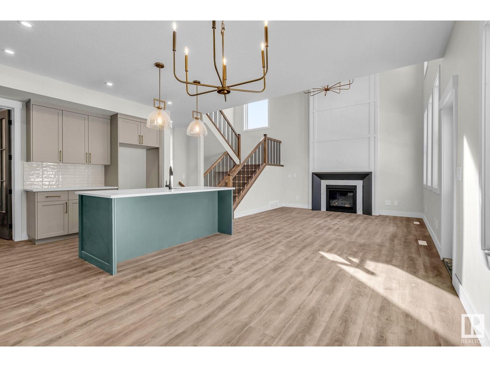 












92 HEMINGWAY CR

,
Spruce Grove,




Alberta
T7X3W3

