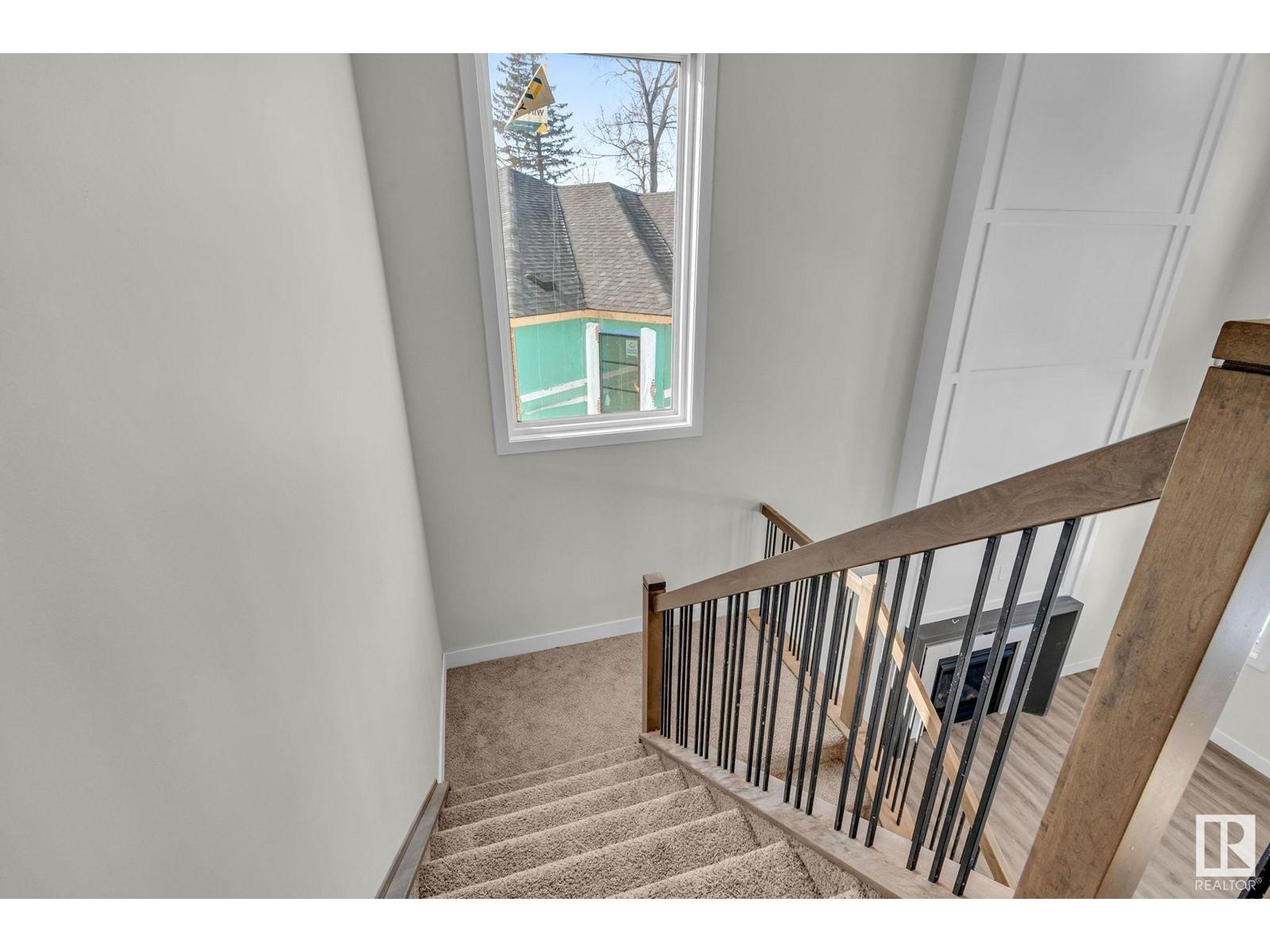 












92 HEMINGWAY CR

,
Spruce Grove,




Alberta
T7X3W3

