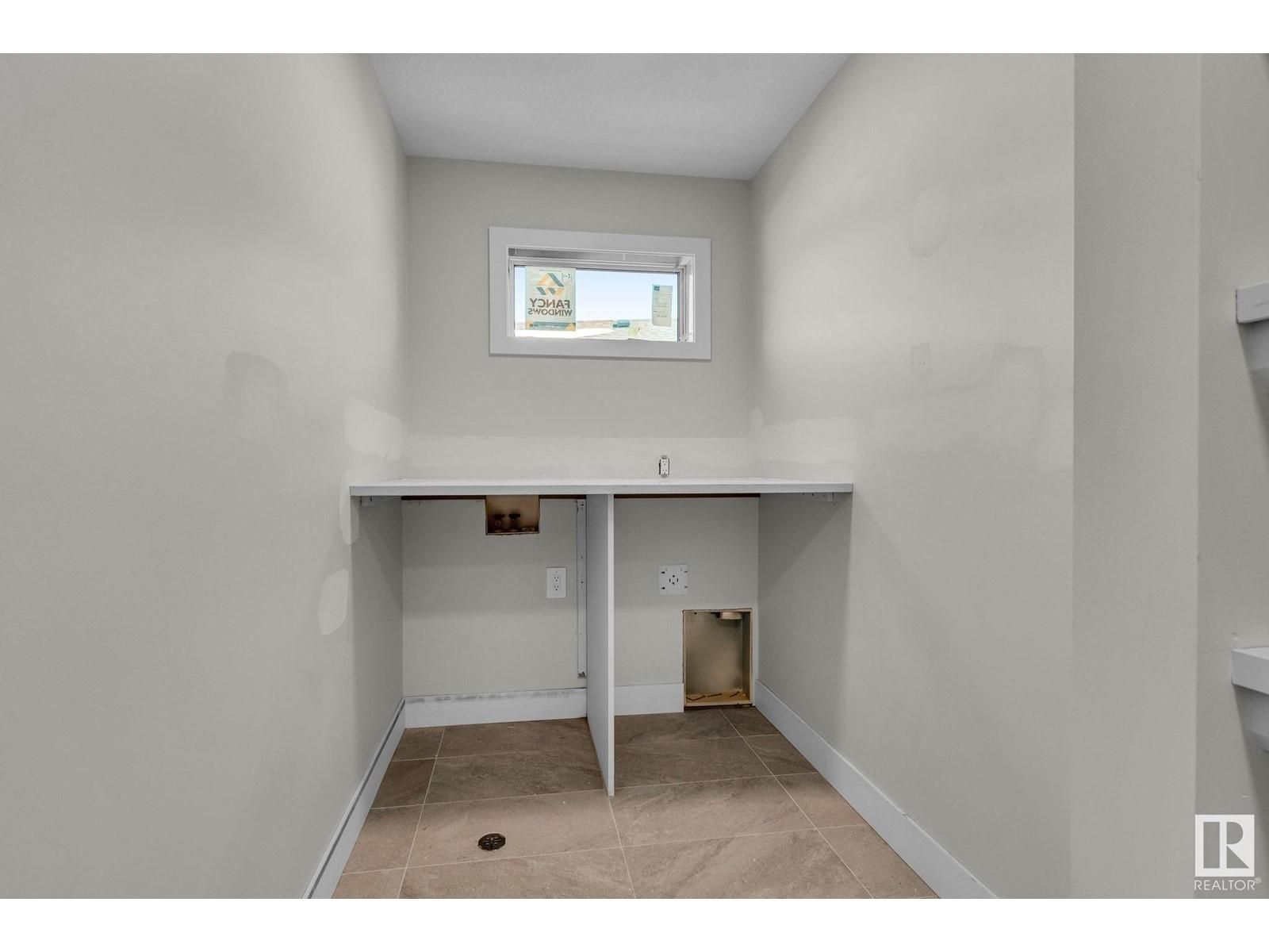 












92 HEMINGWAY CR

,
Spruce Grove,




Alberta
T7X3W3

