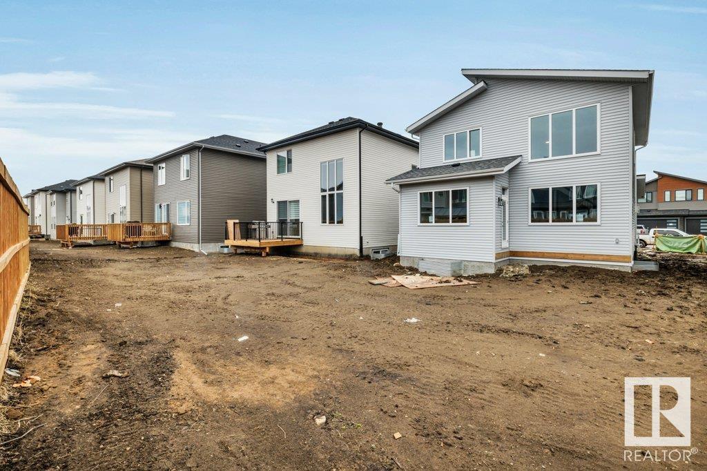 












1384 155 ST SW

,
Edmonton,




Alberta
T6W5J5

