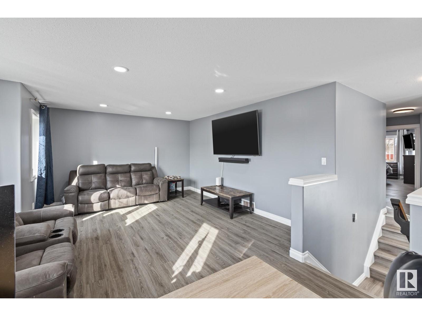 












28 HILLSIDE TC

,
Fort Saskatchewan,




Alberta
T8L0E4

