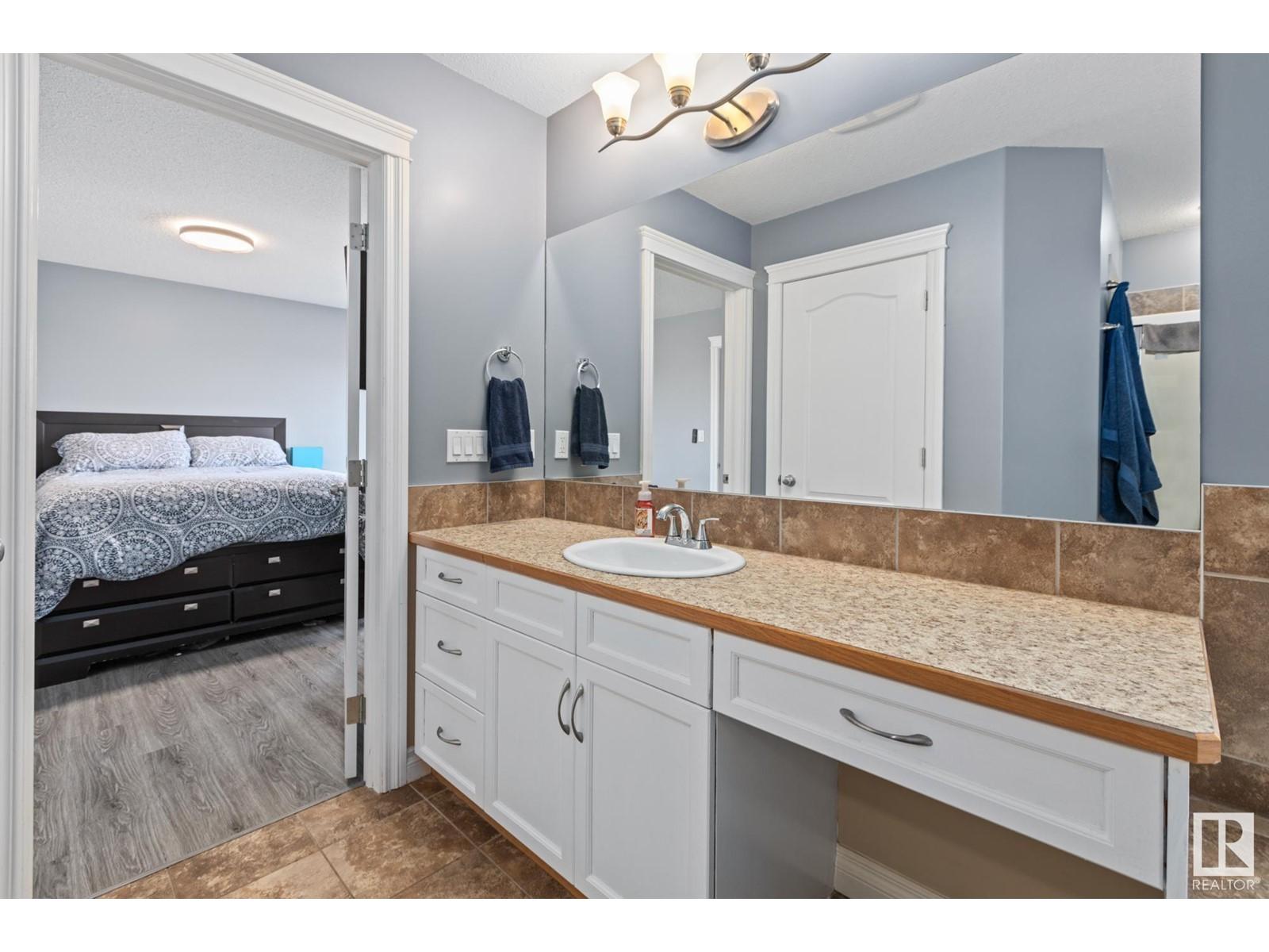 












28 HILLSIDE TC

,
Fort Saskatchewan,




Alberta
T8L0E4

