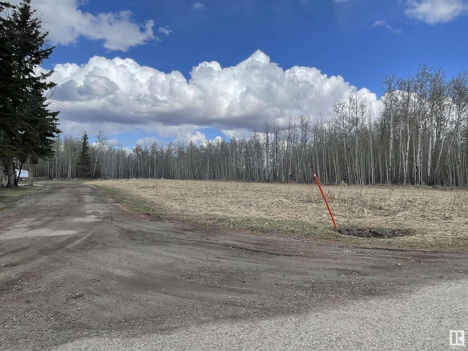 












4820 44 AV

,
Rural Lac Ste. Anne County,







Alberta
T0E0A0

