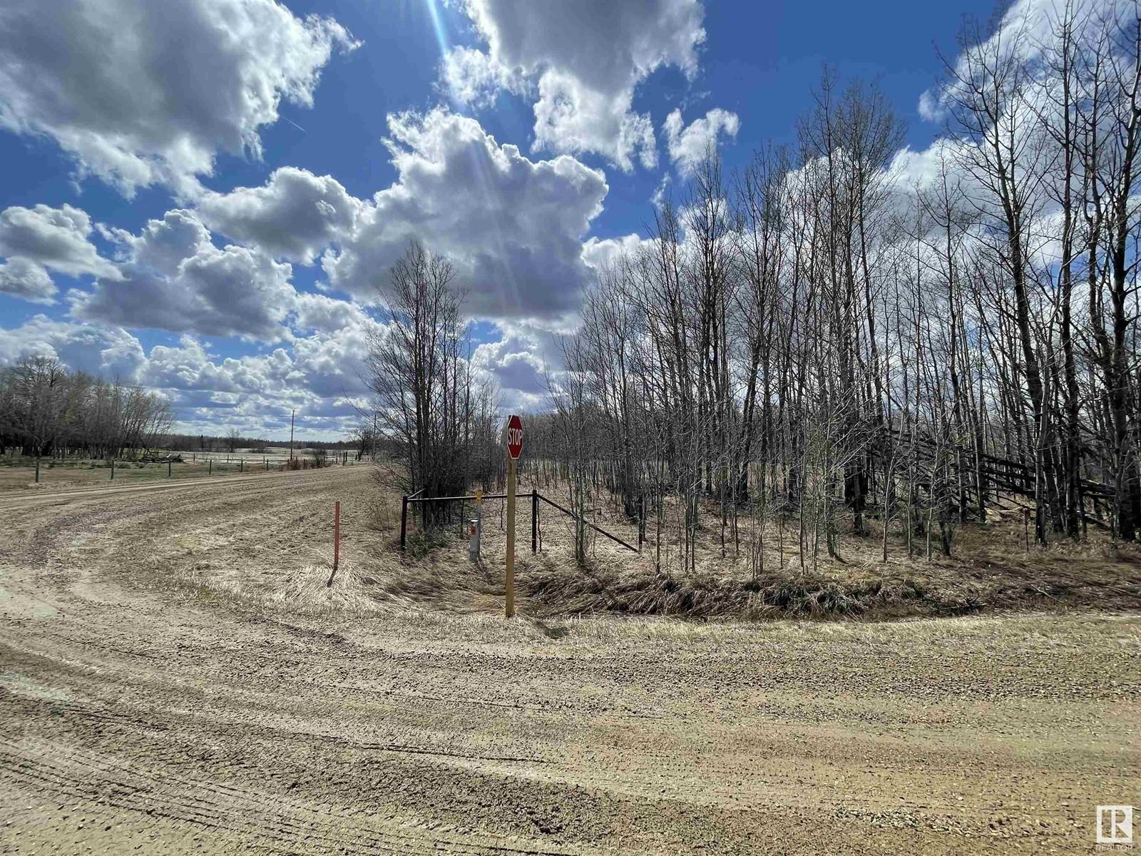












#2 TWP 522 Range Road 52

,
Rural Parkland County,







Alberta
T0A2K0

