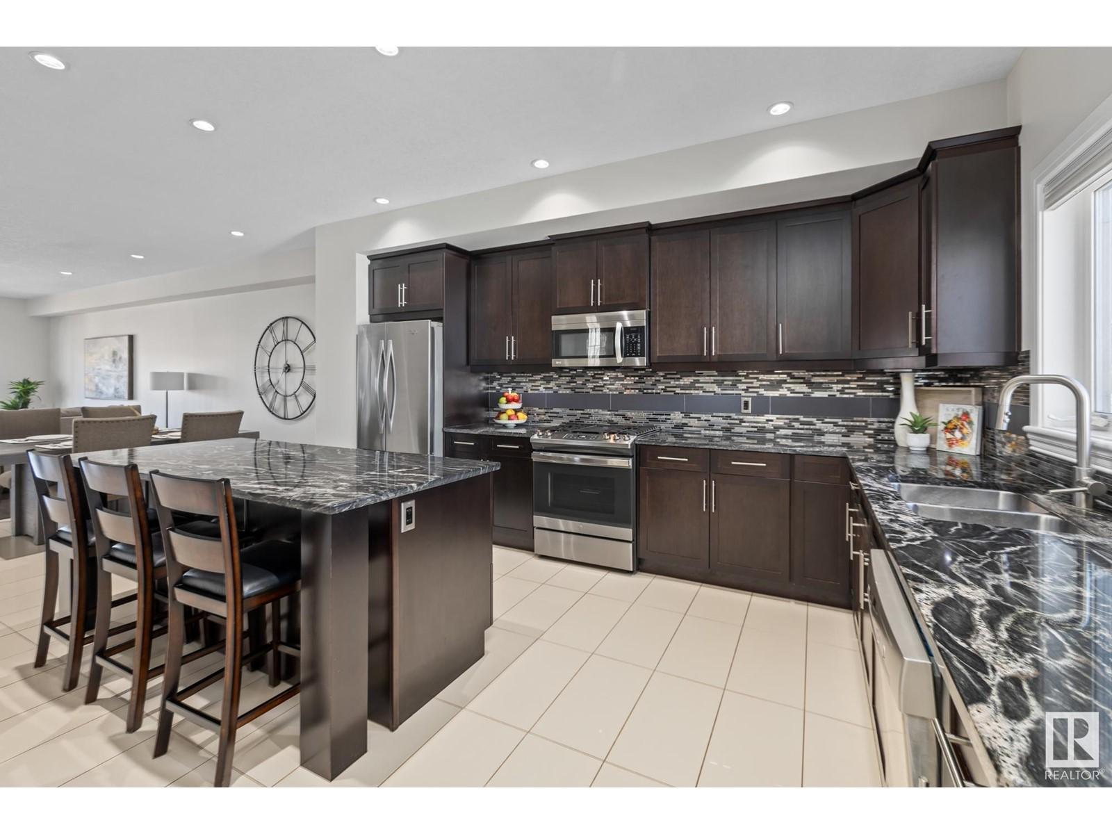 












10750 155 ST NW

,
Edmonton,




Alberta
T5P2M6

