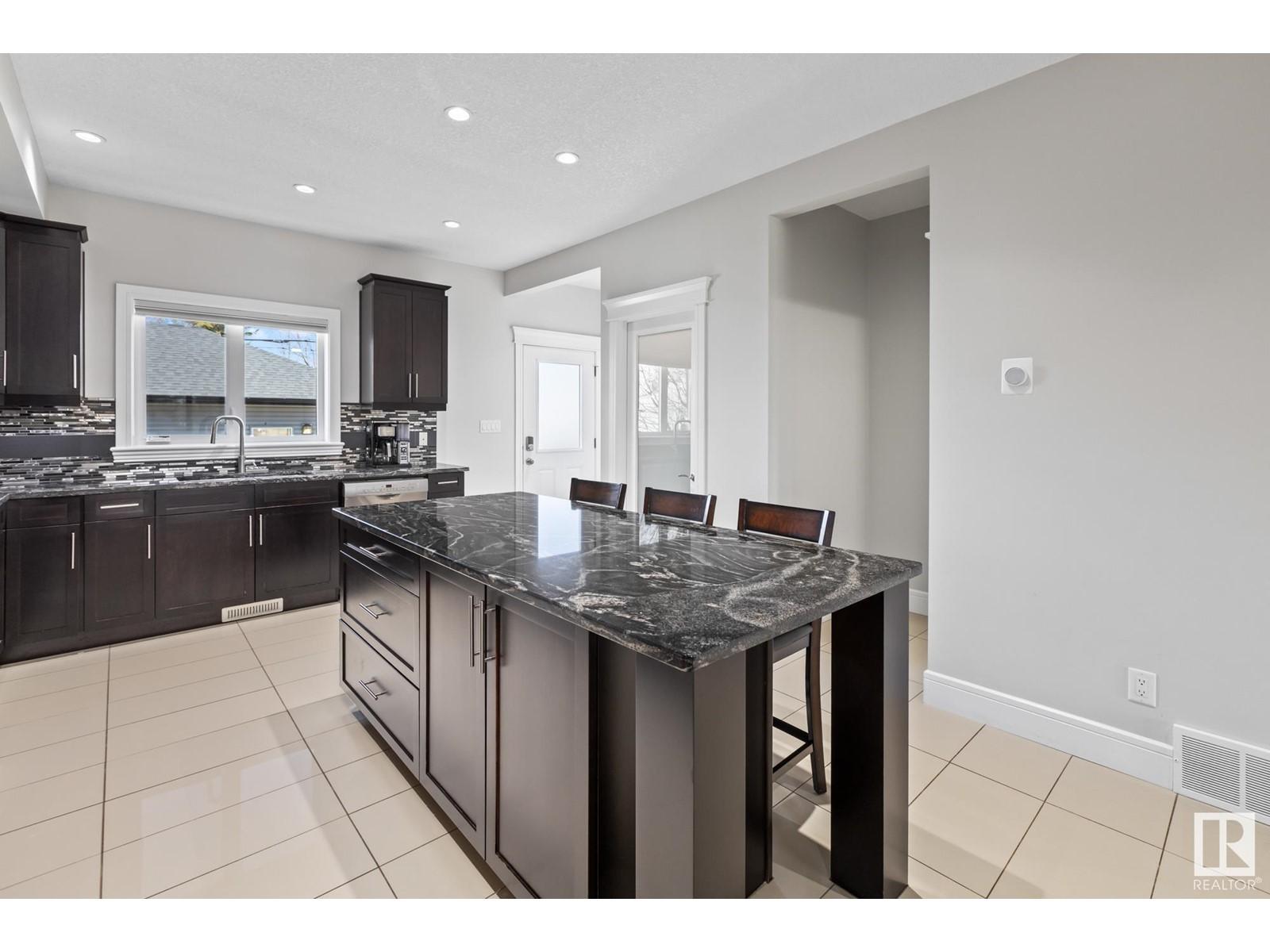 












10750 155 ST NW

,
Edmonton,




Alberta
T5P2M6

