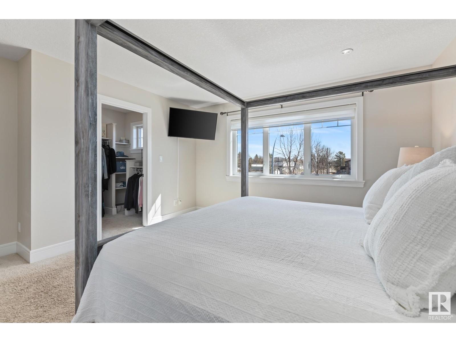 












10750 155 ST NW

,
Edmonton,




Alberta
T5P2M6


