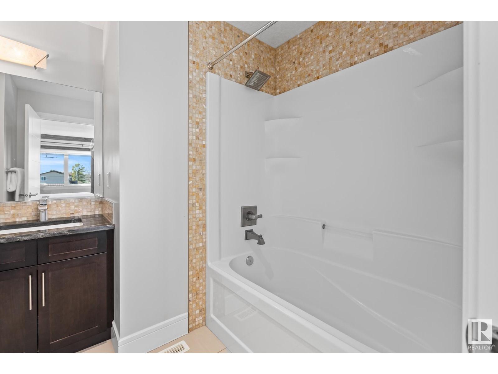 












10750 155 ST NW

,
Edmonton,




Alberta
T5P2M6

