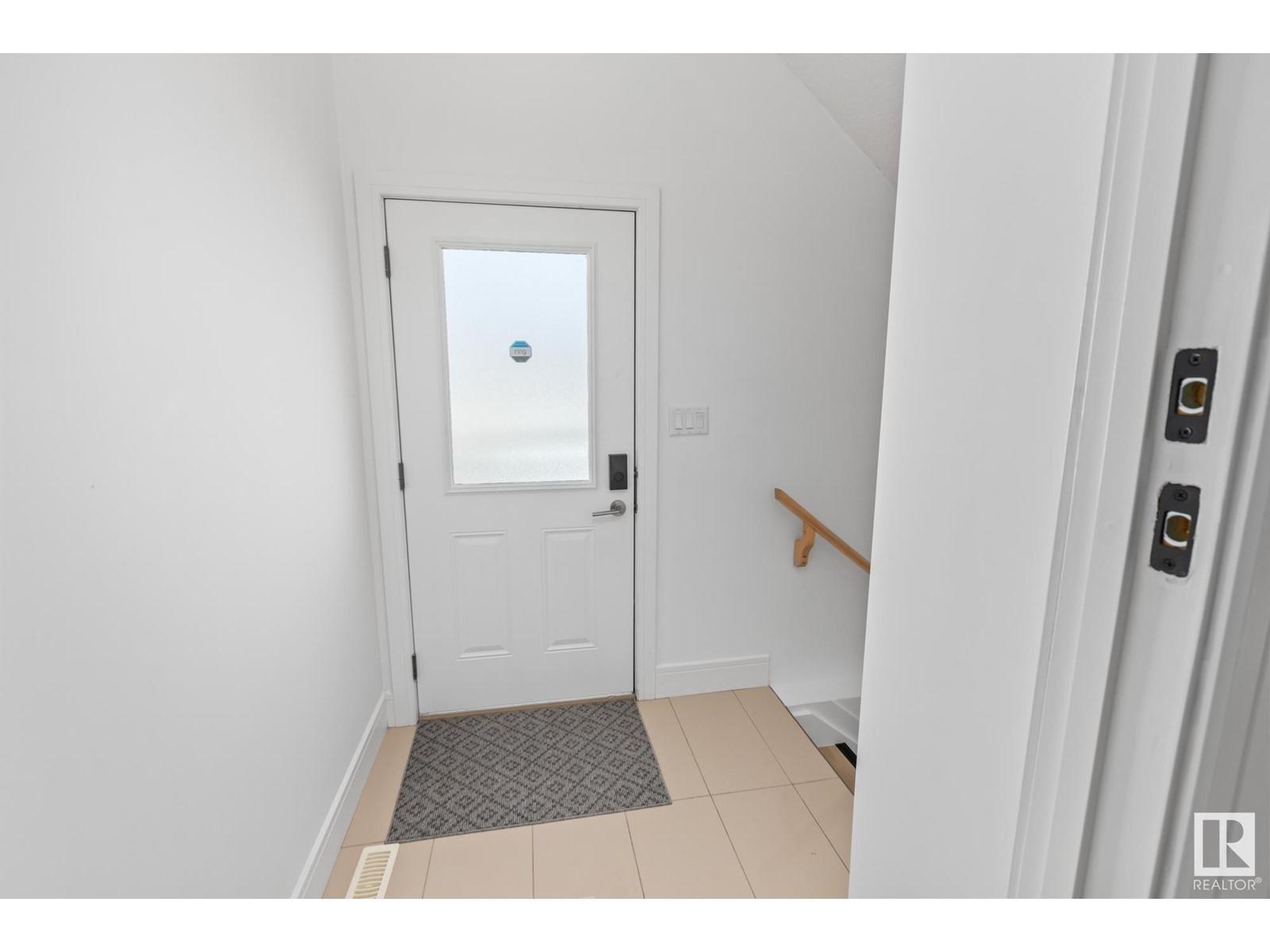 












10750 155 ST NW

,
Edmonton,




Alberta
T5P2M6

