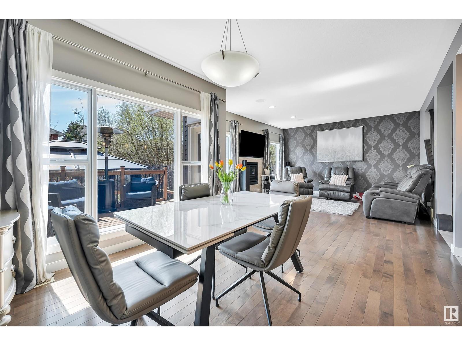 












2305 SPARROW CR NW

,
Edmonton,




Alberta
T5S0G8


