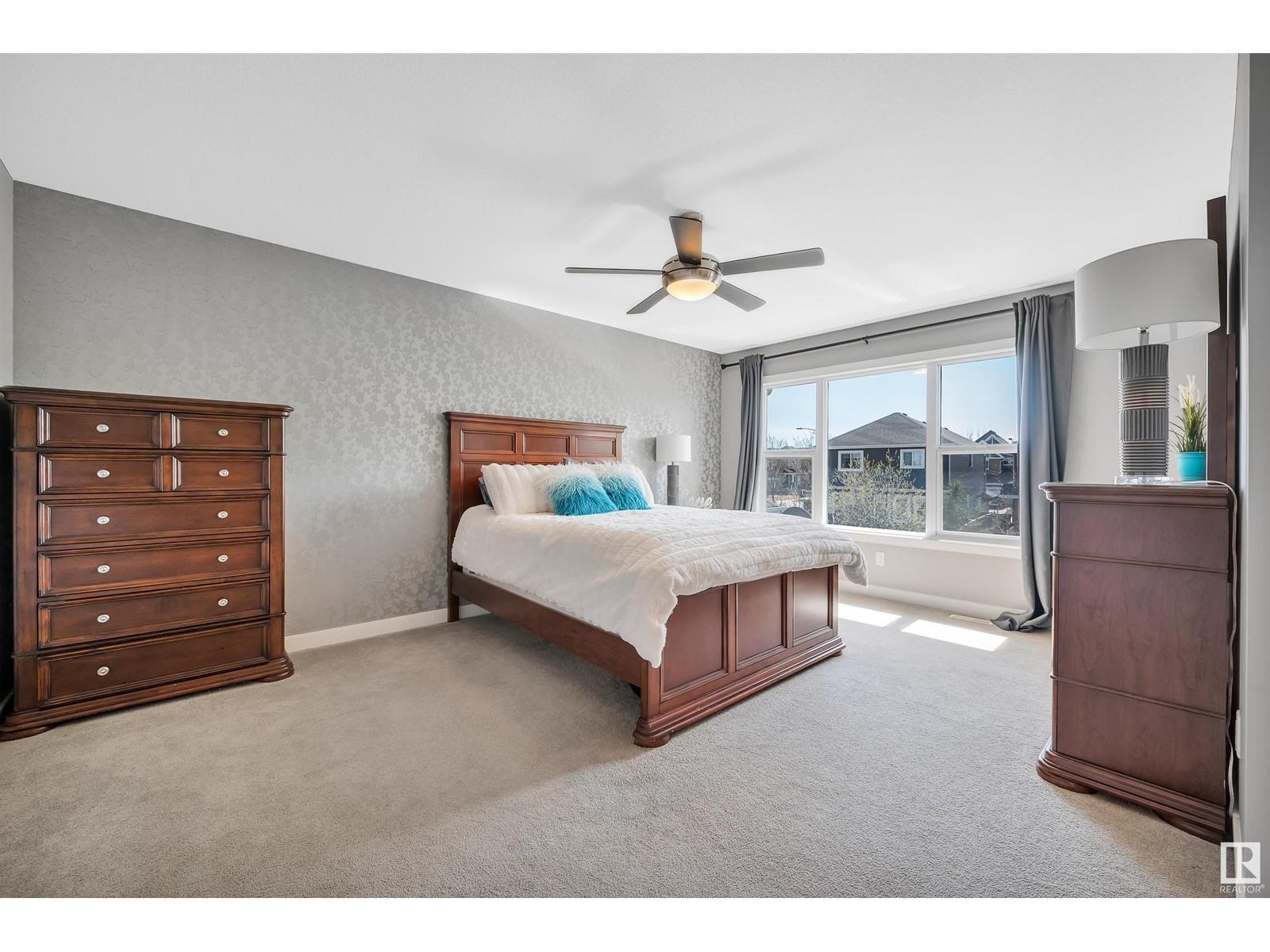 












2305 SPARROW CR NW

,
Edmonton,




Alberta
T5S0G8

