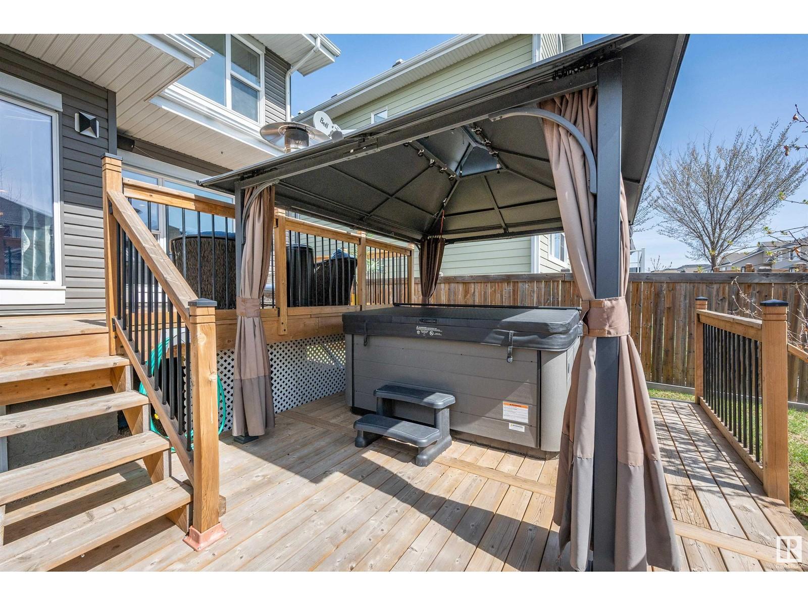 












2305 SPARROW CR NW

,
Edmonton,




Alberta
T5S0G8

